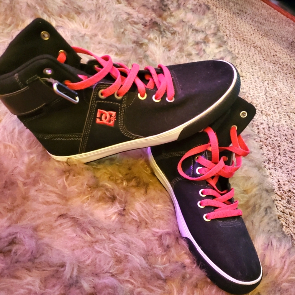 Women's DC skating shoes